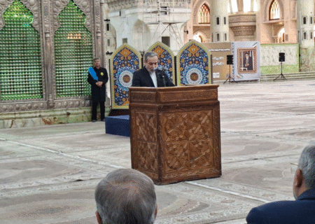 عراقچی: آماده دیپلماسی هستیم/ دیپلماسی با تهدید همخوانی ندارد